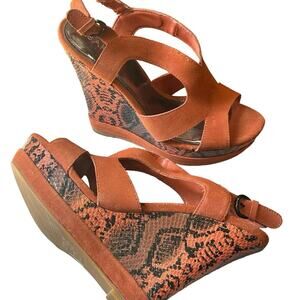 Bakers Snakeskin & Suede Wedge High Heel Open Toe Sandal Sz. 8 in Box Orange